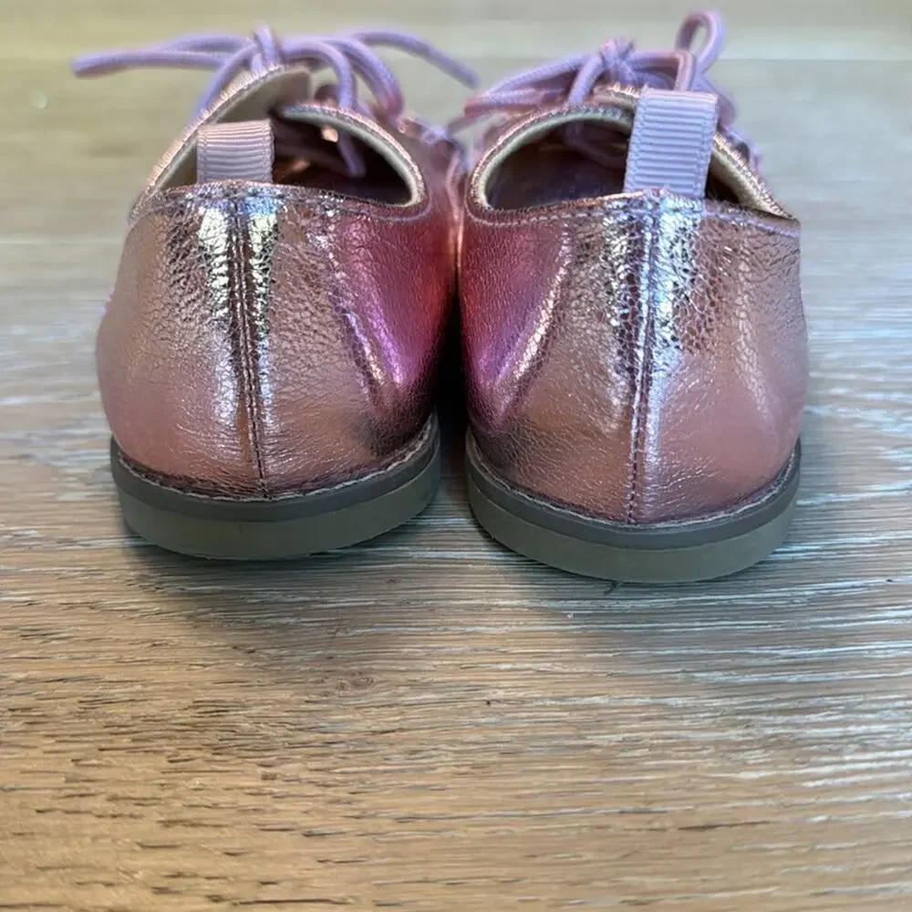 Gap Kids Metallic Lace Up Shoes in Metallic Pink